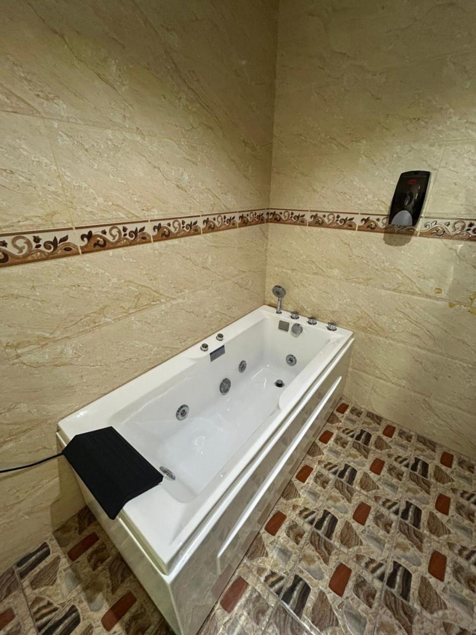 Wawasan City Inn Batu Niah Kültér fotó